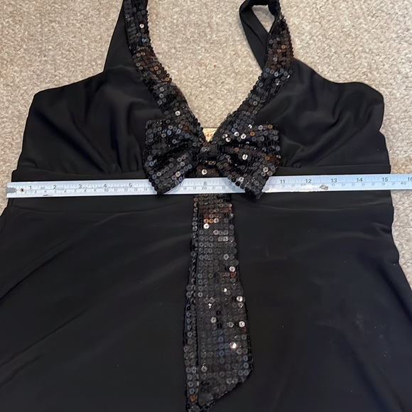 Super cute Wildcat Top - Picture 7 of 7